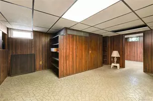 185-47 80th Rd, Jamaica, NY 11432 - Photo 18