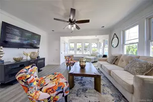 16 Roosevelt Ave, Hicksville, NY 11801 - Photo 4