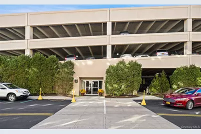 300 Mamaroneck Avenue #718, White Plains, NY 10605 - Photo 18