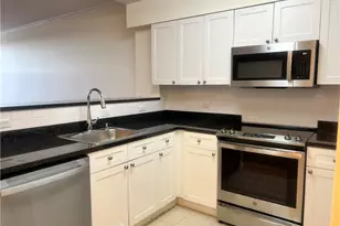 300 Mamaroneck Ave, White Plains, NY 10605 - Photo 4