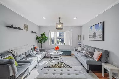 32 Needle Lane, Levittown, NY 11756 - Photo 4