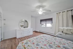 32 Needle Ln, Levittown, NY 11756 - Photo 16