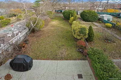 6035 75th Street, Middle Village, NY 11379 - Photo 28