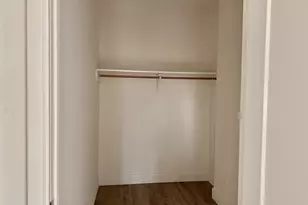 362 W Merrick Road W, Valley Stream, NY 11580 - Photo 8