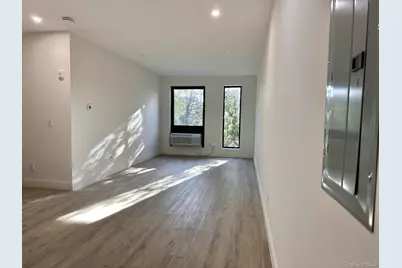 362 W Merrick Road W #208, Valley Stream, NY 11580 - Photo 2