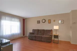 44 Natalie Ct, Monroe, NY 10950 - Photo 4