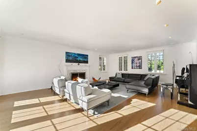 45 Griffen Avenue, Scarsdale, NY 10583 - Photo 4