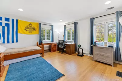 45 Griffen Avenue, Scarsdale, NY 10583 - Photo 28