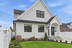 42 Alice Ct, East Rockaway, NY 11518 - Photo 2