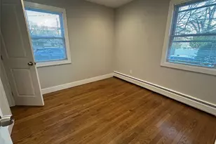 219 Manorhaven Blvd, Port Washington, NY 11050 - Photo 14