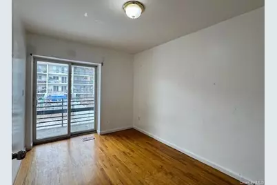 114-67 Taipei Court, College Point, NY 11356 - Photo 18