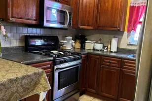 1461 E 233rd St, Bronx, NY 10466 - Photo 6