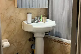 1461 E 233rd St, Bronx, NY 10466 - Photo 10