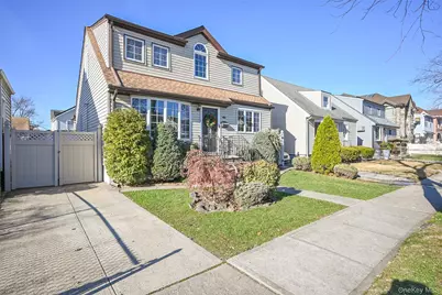 4940 169th Street, Flushing, NY 11365 - Photo 2