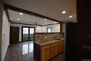 82-01 251st St, Bellerose, NY 11426 - Photo 4