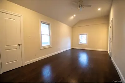 3159 Milburn Avenue #House, Baldwin, NY 11510 - Photo 16