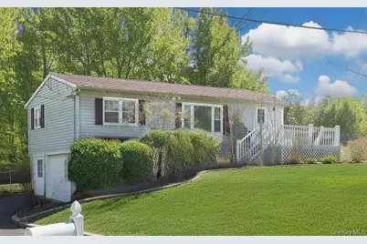 9 Merriewold Lane S, Monroe, NY 10950 - Photo 1