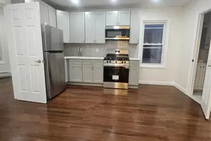 94-19 116th St, Richmond Hill, NY 11419 - Photo 4