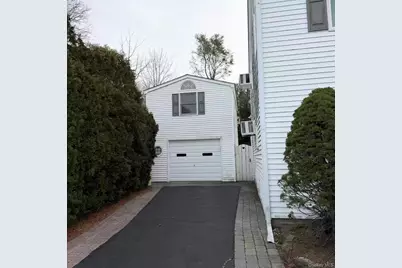 10 The Spur, Syosset, NY 11791 - Photo 20