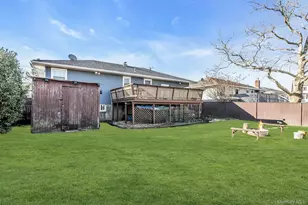 133 Baker Ct, Island Park, NY 11558 - Photo 22