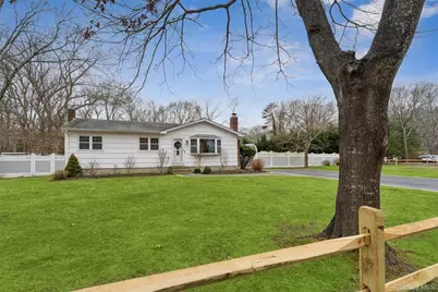 31 Howell Place, Speonk, NY 11972 - Photo 2