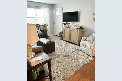 100 Connetquot Avenue #29, East Islip, NY 11580 - Photo 4