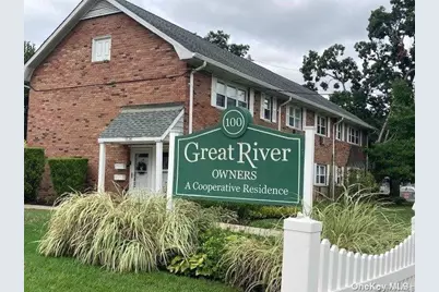 100 Connetquot Avenue #29, East Islip, NY 11580 - Photo 2