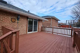 19 Birchwood Park Dr, Syosset, NY 11791 - Photo 30