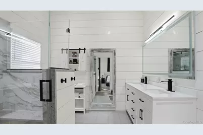 8 Hamilton Place, Lake Grove, NY 11755 - Photo 30