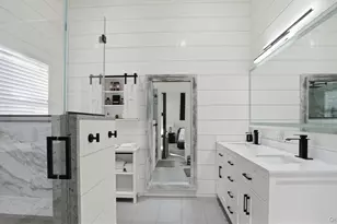 8 Hamilton Pl, Lake Grove, NY 11755 - Photo 30