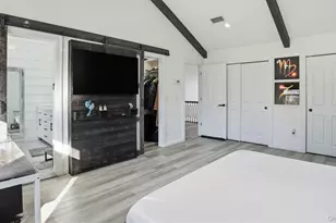 8 Hamilton Pl, Lake Grove, NY 11755 - Photo 28