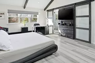 8 Hamilton Pl, Lake Grove, NY 11755 - Photo 26