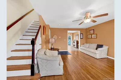 2576 Harding Avenue, Bronx, NY 10465 - Photo 4