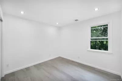 7 Weinmann Boulevard, Melville, NY 11747 - Photo 10