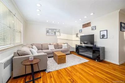 81-41 268 Street #293 B, New Hyde Park, NY 11004 - Photo 14