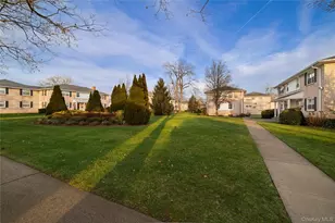 81-41 268th St, New Hyde Park, NY 11004 - Photo 6