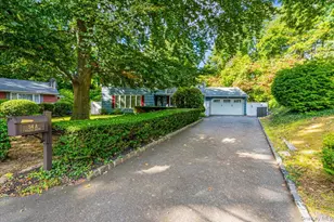 54A Upland Dr, East Northport, NY 11731 - Photo 36