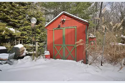 415 N Shore Drive, Wurtsboro, NY 12790 - Photo 38