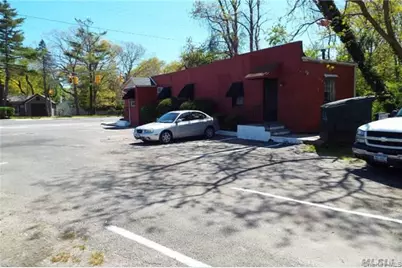 421 Commack Road, Mastic Beach, NY 11951 - Photo 4