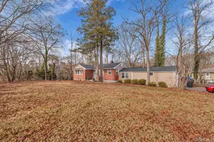 164 Donegan Ave, Patchogue, NY 11772 - Photo 2