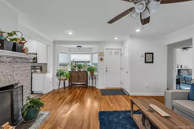 164 Donegan Avenue, Patchogue, NY 11772 - Photo 8