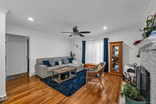 164 Donegan Ave, Patchogue, NY 11772 - Photo 10