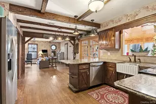 105 Rustic Rd, Port Jefferson, NY 11777 - Photo 8