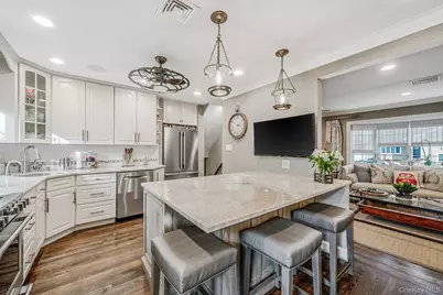 3 Walnut Place, Massapequa, NY 11758 - Photo 12