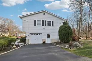 229 Betsy Ross Dr, Orangeburg, NY 10962 - Photo 4