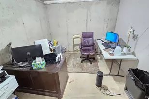 9 Gibbs Ct, Monsey, NY 10952 - Photo 16