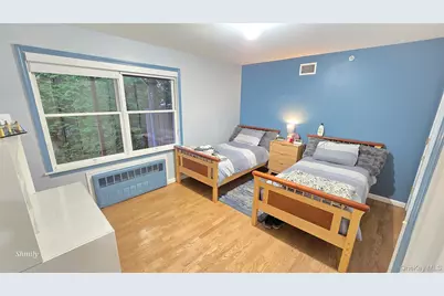 9 Gibbs Court #201, Monsey, NY 10952 - Photo 12