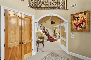 5 Schoolhouse Ct, Oyster Bay, NY 11771 - Photo 4