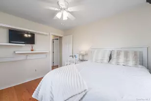 735 Aka 718 Wiggins Wiggins St, Greenport, NY 11944 - Photo 18