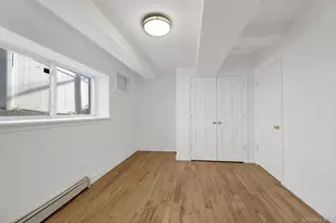 1 Ash Pl, Great Neck, NY 11021 - Photo 12